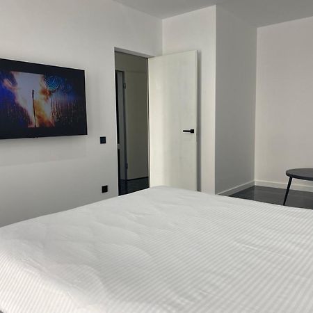 Віп Апартаменти В Районі Автовокзалужк Great House,Жк Арена,Поблизу Обласноі Лікарні روفنو المظهر الخارجي الصورة